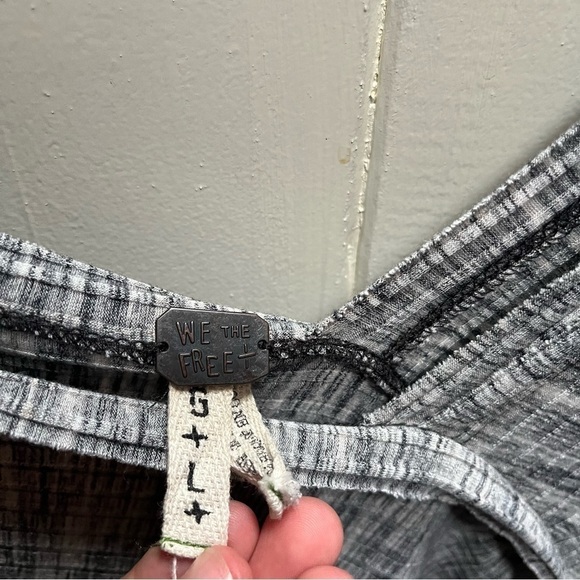 We The Free Rayon Side V Tunic Top - Picture 4 of 8